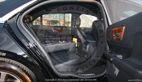 Lincoln continental inside
